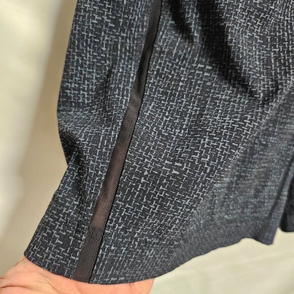 Lululemon Elastic Drawstring Waist Men Shorts Size M Black/Gray Unlined - Picture 15 of 15